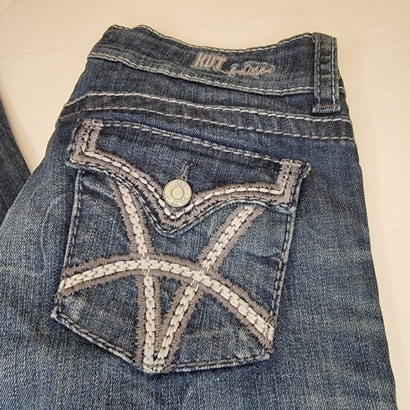 Kut From The Kloth Boot Cut Mid-Rise Dark Wash Button Flap Pocket Jean Size 8 - Picture 11 of 17